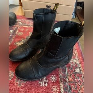 Black Leather Ankle Barn Boots